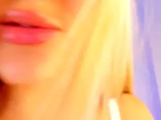 Lilii Moon's Live Sex Cam Show