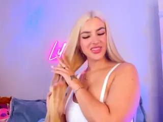 Lilii Moon's Live Sex Cam Show