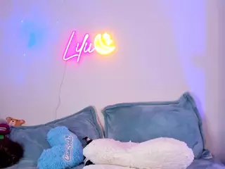 Lilii Moon's Live Sex Cam Show