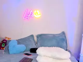 Lilii Moon's Live Sex Cam Show