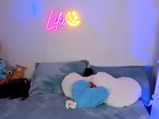 Lilii Moon's Live Sex Cam Show