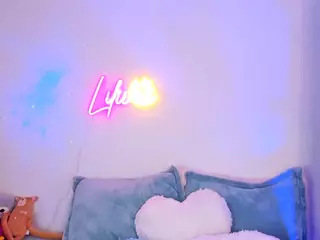Lilii Moon's Live Sex Cam Show