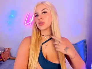 Lilii Moon's Live Sex Cam Show