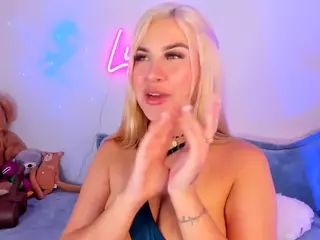 Lilii Moon's Live Sex Cam Show