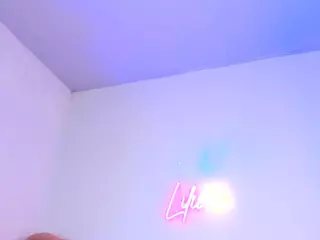 Lilii Moon's Live Sex Cam Show