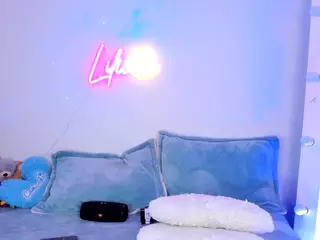 Lilii Moon's Live Sex Cam Show