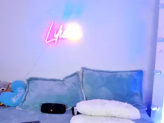 Lilii Moon's Live Sex Cam Show