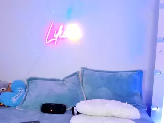 Lilii Moon's Live Sex Cam Show