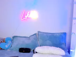 Lilii Moon's Live Sex Cam Show