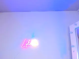 Lilii Moon's Live Sex Cam Show