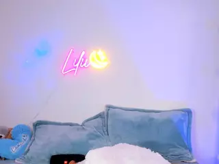 Lilii Moon's Live Sex Cam Show