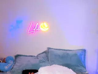 Lilii Moon's Live Sex Cam Show