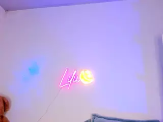 Lilii Moon's Live Sex Cam Show