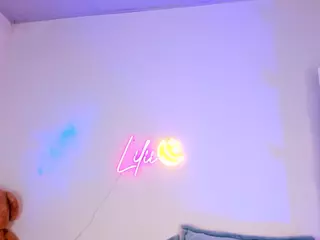Lilii Moon's Live Sex Cam Show