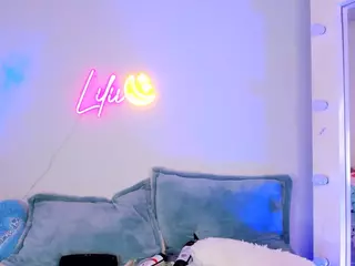 Lilii Moon's Live Sex Cam Show
