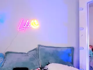 Lilii Moon's Live Sex Cam Show