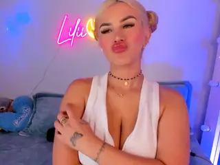 Lilii Moon's Live Sex Cam Show
