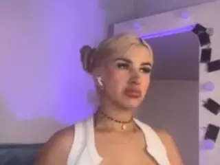 Lilii Moon's Live Sex Cam Show