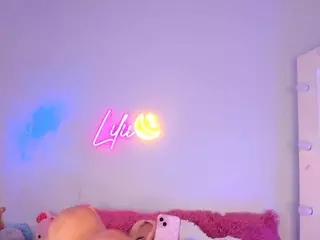 Lilii Moon's Live Sex Cam Show