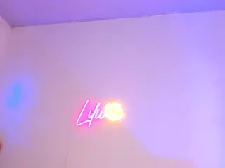 Lilii Moon's Live Sex Cam Show