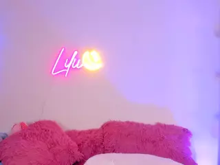 Lilii Moon's Live Sex Cam Show