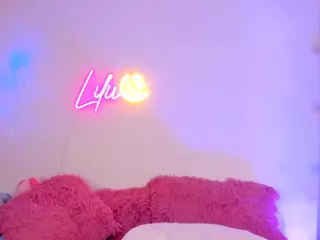 Lilii Moon's Live Sex Cam Show