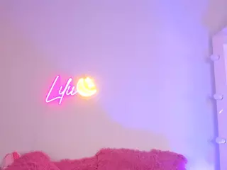 Lilii Moon's Live Sex Cam Show