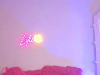 Lilii Moon's Live Sex Cam Show