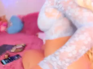 Lilii Moon's Live Sex Cam Show