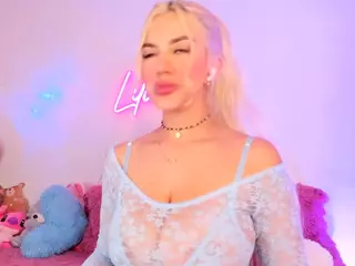 Lilii Moon's Live Sex Cam Show