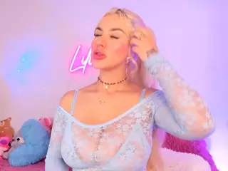 Lilii Moon's Live Sex Cam Show