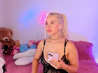 Lilii Moon's Live Sex Cam Show