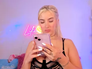 Lilii Moon's Live Sex Cam Show