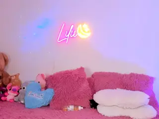 Lilii Moon's Live Sex Cam Show