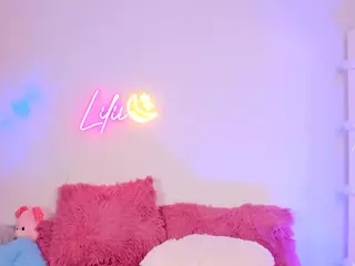 Lilii Moon's Live Sex Cam Show