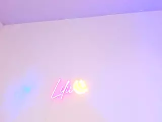 Lilii Moon's Live Sex Cam Show