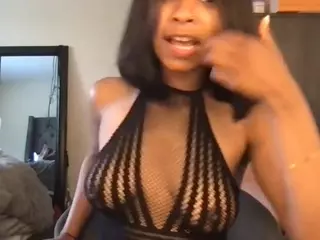 Your Dream Doll's Live Sex Cam Show