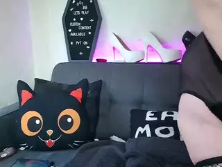 Iwazsoaking's Live Sex Cam Show