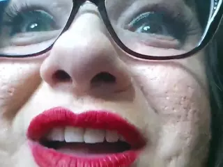 Iwazsoaking's Live Sex Cam Show