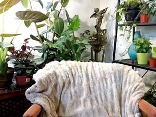 Live cam show with Iwazsoaking