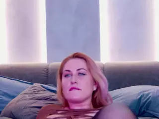 AzureWhisper's Live Sex Cam Show