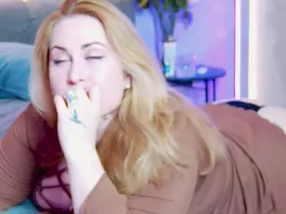 AzureWhisper's Live Sex Cam Show