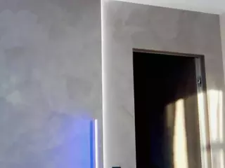 AzureWhisper's Live Sex Cam Show
