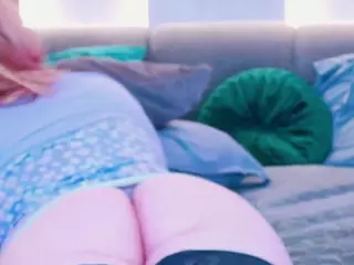 AzureWhisper's Live Sex Cam Show