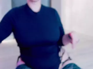 AzureWhisper's Live Sex Cam Show