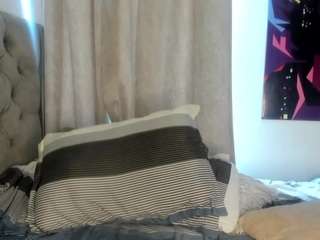 Live cam show with heaterr22