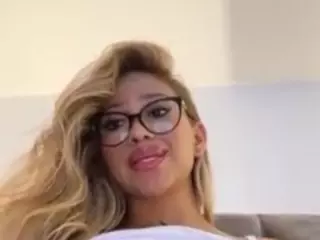 Andrea's Live Sex Cam Show