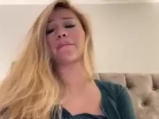 Andrea's Live Sex Cam Show