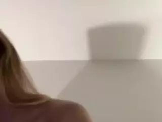 Andrea's Live Sex Cam Show