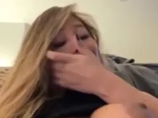 Andrea's Live Sex Cam Show